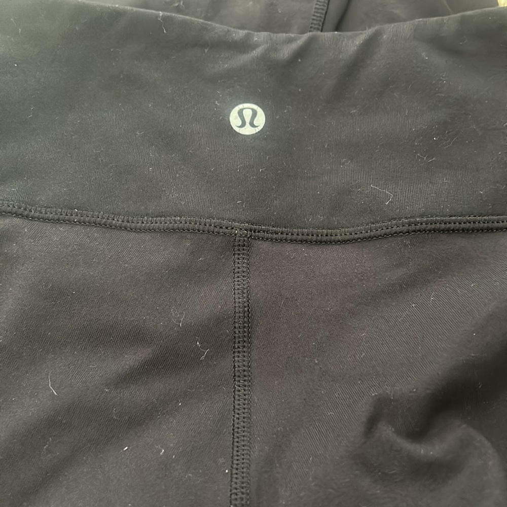 Lululemon Athletica sz 8 Black Cropped Leggings CA 35801 RN 106259 GUC Soft Luon - Picture 6 of 17